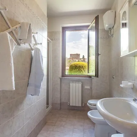 Feriehus Four-bedroom Holiday In Fabro Tr
