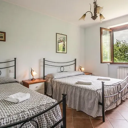 Feriehus Four-bedroom Holiday In Fabro Tr Carnaiola